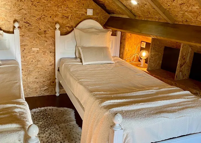 Casa Do Avo Grande 4* إسبونسيندي